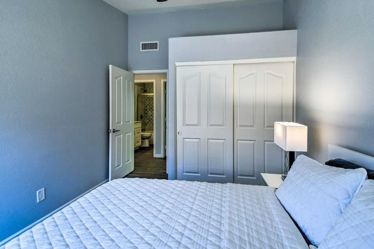 Stylish Phoenix Home With Private Patio And Gas Grill! USA