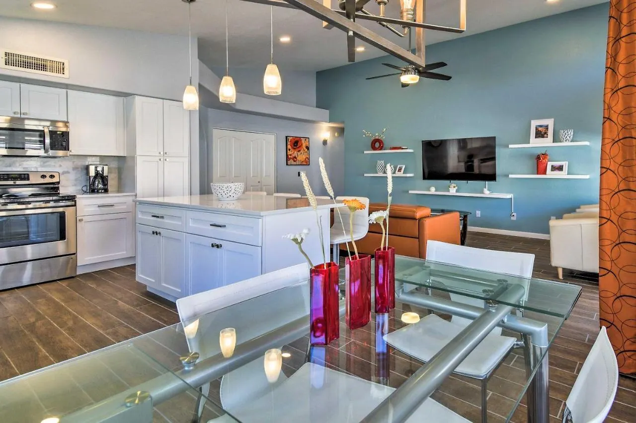 Stylish Phoenix Home With Private Patio And Gas Grill! Ferienhaus